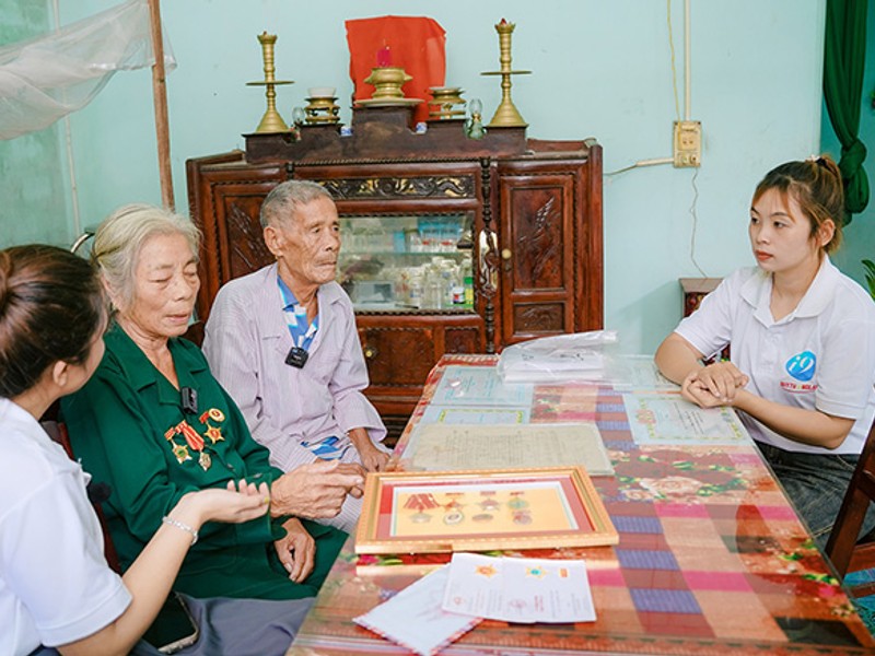 Hình ảnh liên quan đến luật pháp